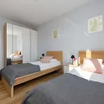 Bright & Functional With Parking And Balcony By Renters Apartment *