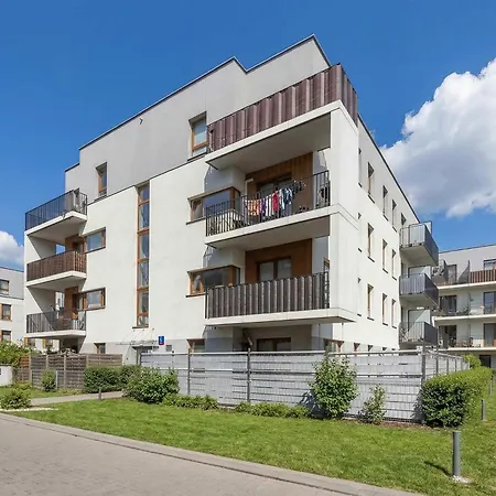 Bright & Functional With Parking And Balcony By Renters Warsaw